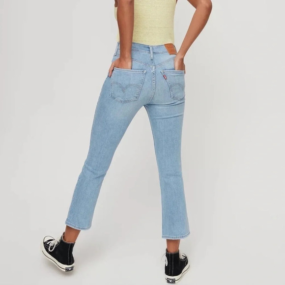 Levi's Premium Milehigh Crop Flare Jean size 25 Light wash- Late To The Game - Picture 12 of 12